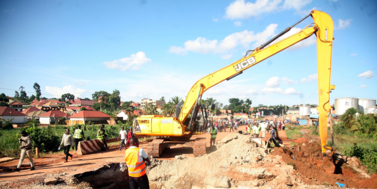 Kampala-Masaka highway damaged by heavy rains